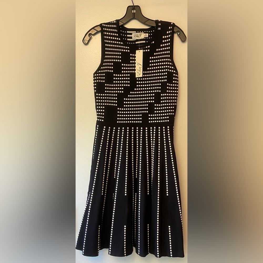 Eliza J fit and flare sleeveless Jacquard dress, NWT, Sz small, black and white